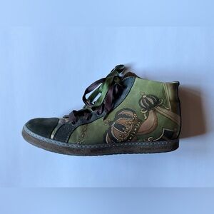 Soisire Soiebleu soft leather painted sneakers - size 9 W (US)